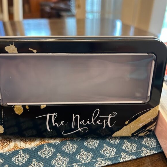 NWT The Nailest Bundle: Wilderness C-Curve Long Coffin Nails + Kit - Picture 5 of 8